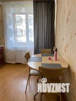 1-к квартира, посуточно, 44м2, 4/9 этаж