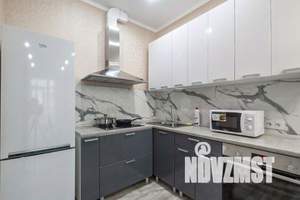2-к квартира, посуточно, 39м2, 11/20 этаж