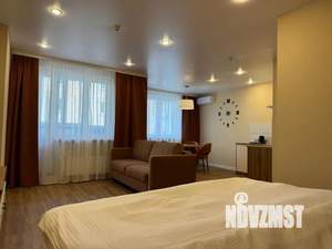 Студия квартира, посуточно, 43м2, 1/11 этаж