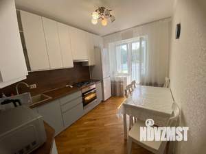 1-к квартира, посуточно, 40м2, 4/10 этаж