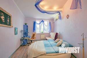 3-к квартира, посуточно, 110м2, 1/1 этаж