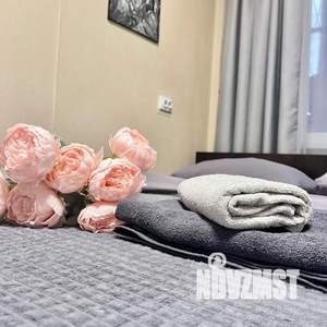 1-к квартира, посуточно, 37м2, 1/1 этаж