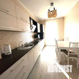 1-к квартира, посуточно, 45м2, 5/10 этаж