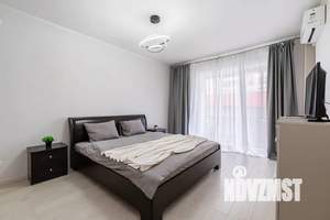 1-к квартира, посуточно, 40м2, 1/18 этаж