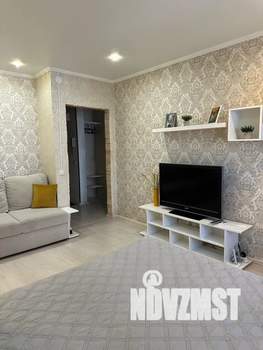 1-к квартира, посуточно, 34м2, 9/16 этаж