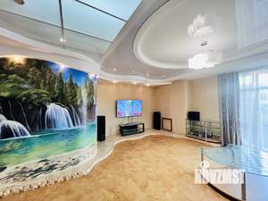 3-к квартира, на длительный срок, 130м2, 3/5 этаж