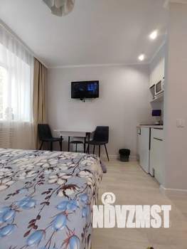 Студия квартира, посуточно, 18м2, 1/5 этаж