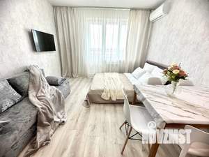 Студия квартира, посуточно, 28м2, 10/24 этаж