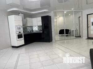 2-к квартира, посуточно, 72м2, 1/25 этаж