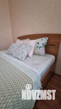 1-к квартира, посуточно, 47м2, 10/10 этаж