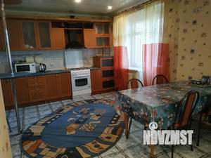 3-к квартира, посуточно, 120м2, 4/6 этаж