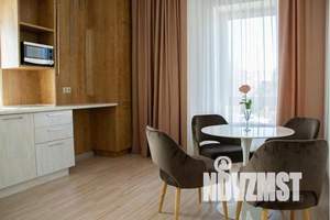 2-к квартира, посуточно, 64м2, 1/5 этаж