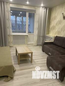 Студия квартира, посуточно, 35м2, 4/4 этаж