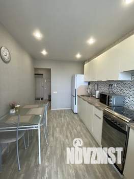 1-к квартира, посуточно, 38м2, 10/10 этаж