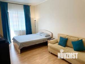 1-к квартира, посуточно, 39м2, 7/16 этаж