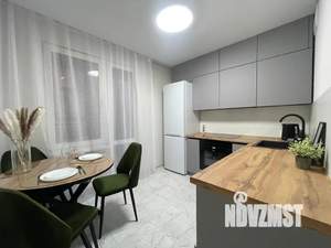 1-к квартира, посуточно, 37м2, 4/17 этаж