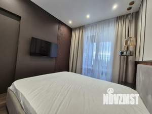 1-к квартира, посуточно, 37м2, 9/25 этаж