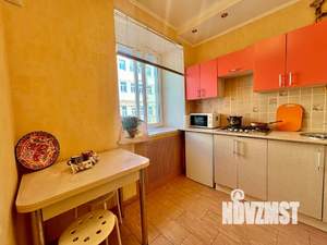 2-к квартира, посуточно, 42м2, 2/5 этаж