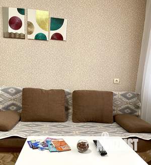 1-к квартира, посуточно, 35м2, 6/9 этаж