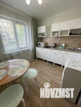 1-к квартира, посуточно, 35м2, 1/9 этаж