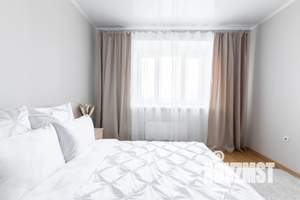 3-к квартира, посуточно, 98м2, 1/1 этаж