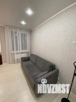 Студия квартира, посуточно, 32м2, 1/7 этаж