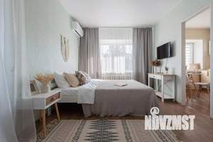 1-к квартира, посуточно, 40м2, 1/1 этаж