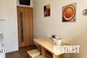 1-к квартира, посуточно, 40м2, 12/16 этаж