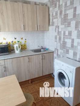 1-к квартира, посуточно, 35м2, 3/10 этаж