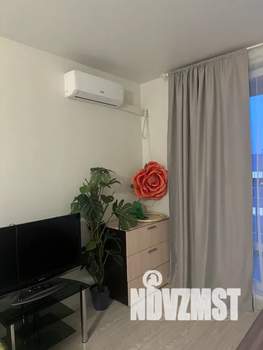 Студия квартира, посуточно, 35м2, 6/16 этаж