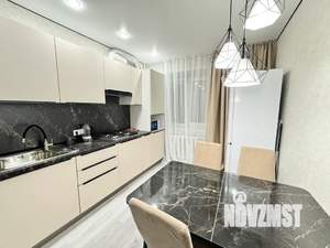 1-к квартира, посуточно, 50м2, 2/4 этаж