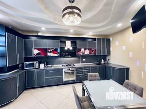 3-к квартира, на длительный срок, 130м2, 3/5 этаж