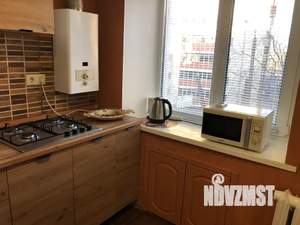 3-к квартира, посуточно, 48м2, 3/5 этаж