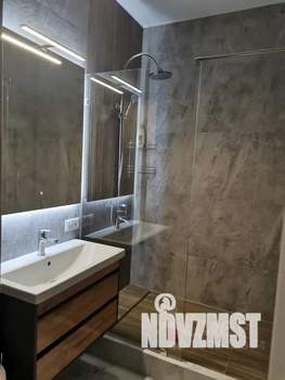 Студия квартира, посуточно, 36м2, 2/4 этаж