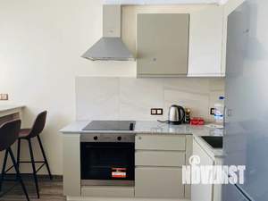 3-к квартира, посуточно, 92м2, 1/25 этаж