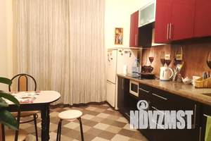 1-к квартира, посуточно, 45м2, 10/10 этаж