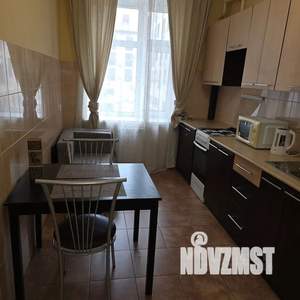 1-к квартира, посуточно, 34м2, 2/5 этаж