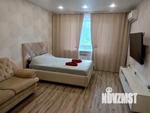 1-к квартира, посуточно, 35м2, 4/9 этаж