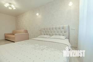 1-к квартира, посуточно, 35м2, 17/24 этаж