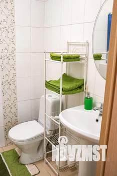Студия квартира, посуточно, 39м2, 1/5 этаж