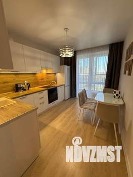 1-к квартира, посуточно, 38м2, 2/24 этаж