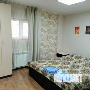 Студия квартира, посуточно, 30м2, 1/2 этаж