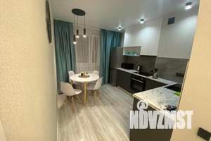 1-к квартира, посуточно, 38м2, 4/19 этаж