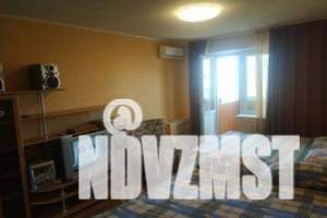 1-к квартира, посуточно, 40м2, 8/10 этаж