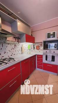 3-к квартира, посуточно, 65м2, 2/5 этаж