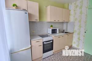 1-к квартира, посуточно, 35м2, 8/14 этаж