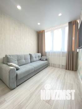 1-к квартира, посуточно, 35м2, 1/26 этаж