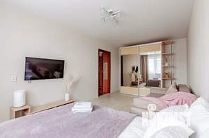 1-к квартира, посуточно, 33м2, 6/9 этаж