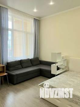 Студия квартира, посуточно, 31м2, 2/19 этаж