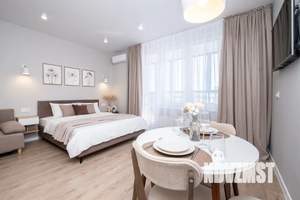 Студия квартира, посуточно, 32м2, 17/25 этаж